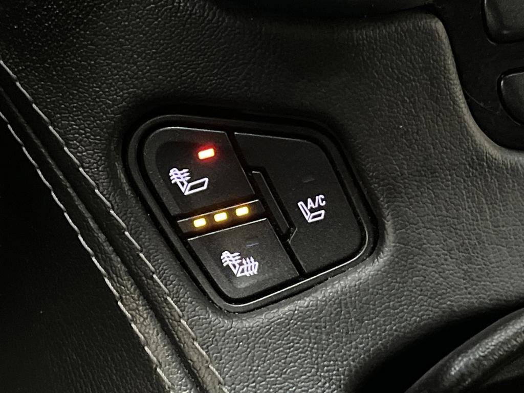 Used 2016 Chevrolet Tahoe LTZ AWD/4WD image 8