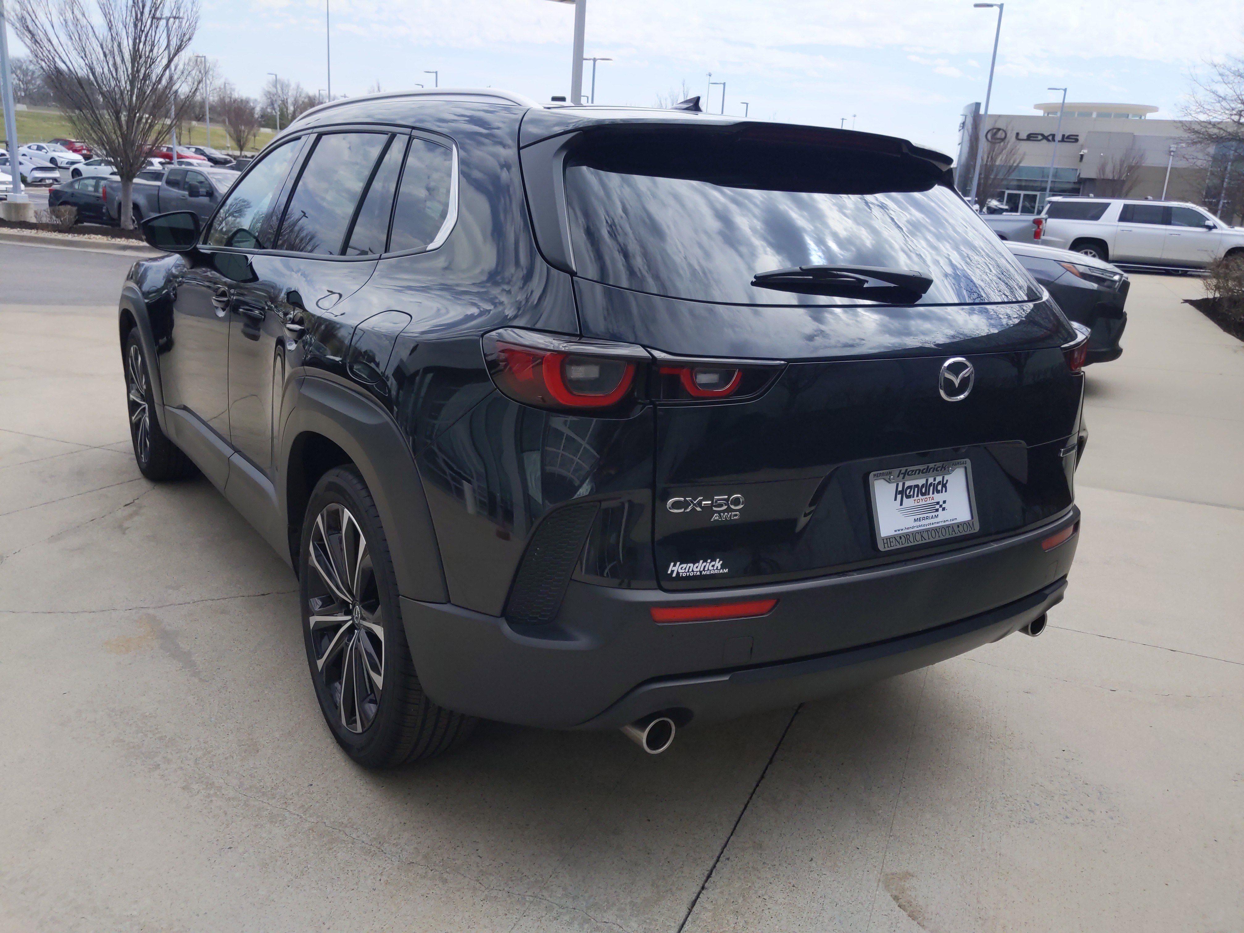 Used 2025 MAZDA CX-50 AWD 2.5 S w/ Premium Plus Pkg image 7