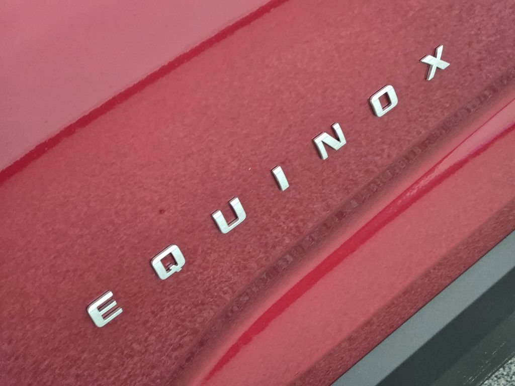New 2026 Chevrolet Equinox LT w/ LPO, Floor Liner Package FWD image 8