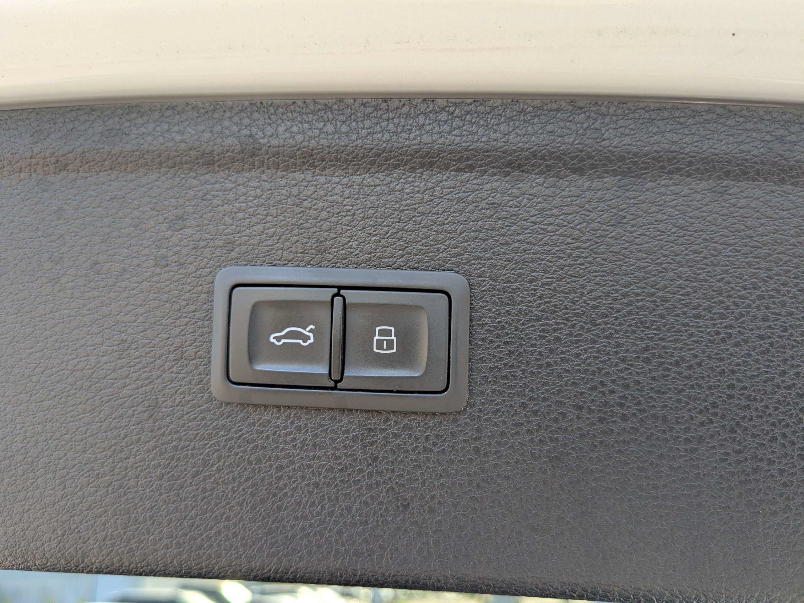 Used 2021 Audi SQ5 Prestige AWD/4WD image 14