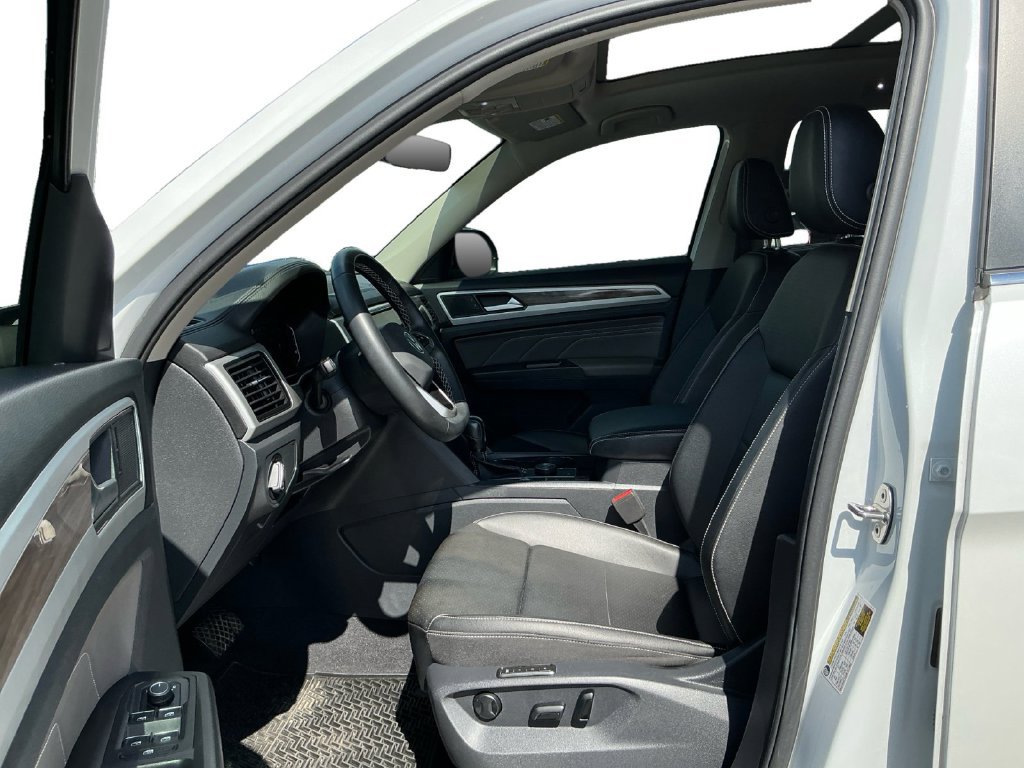 Used 2023 Volkswagen Atlas SEL AWD/4WD image 14