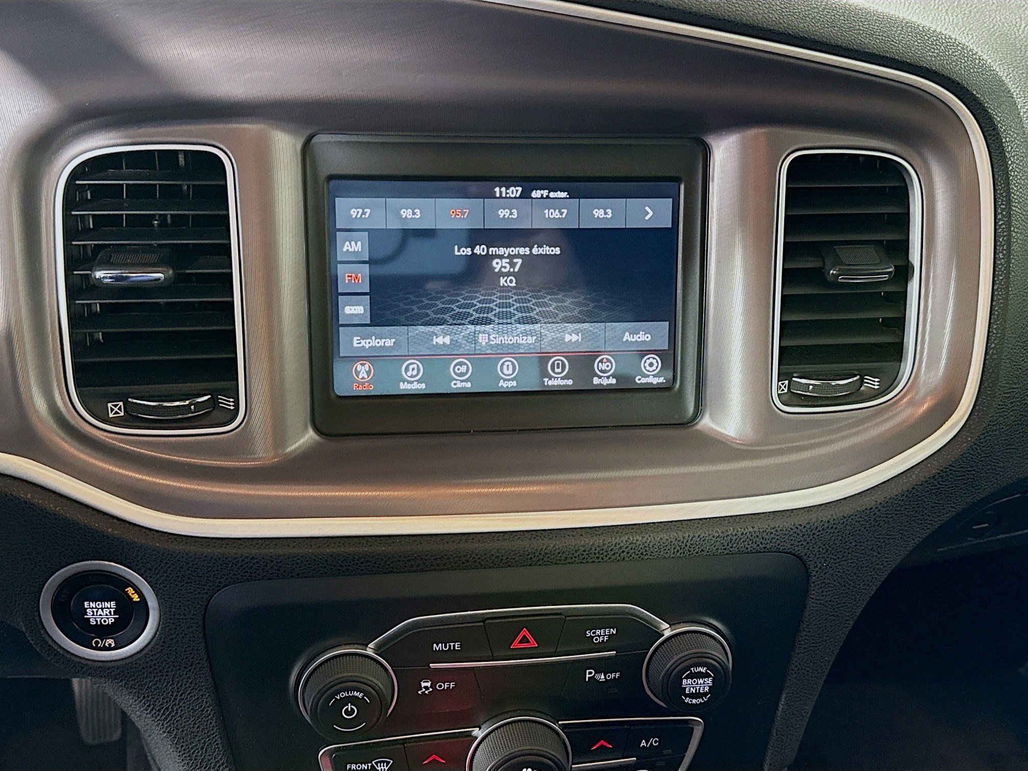 Used 2022 Dodge Charger SXT image 18