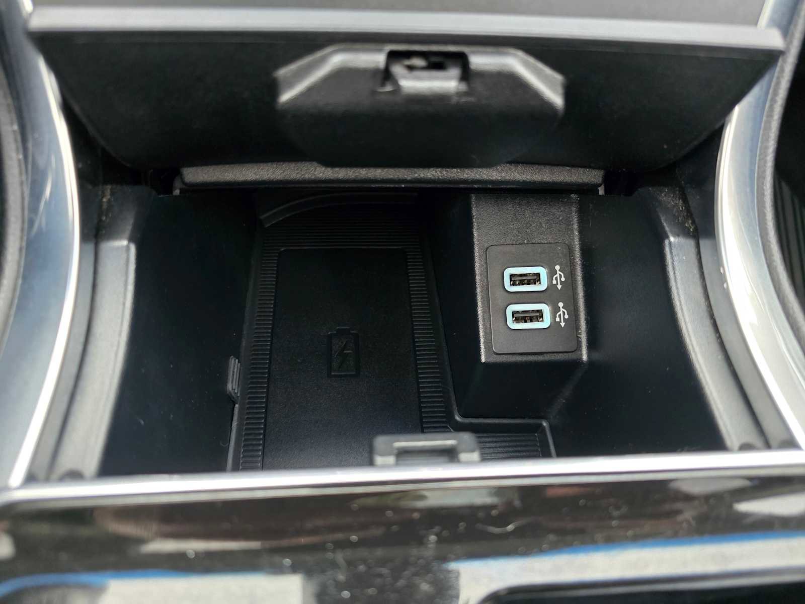 Used 2019 Ford Edge Titanium w/ Equipment Group 301A image 35