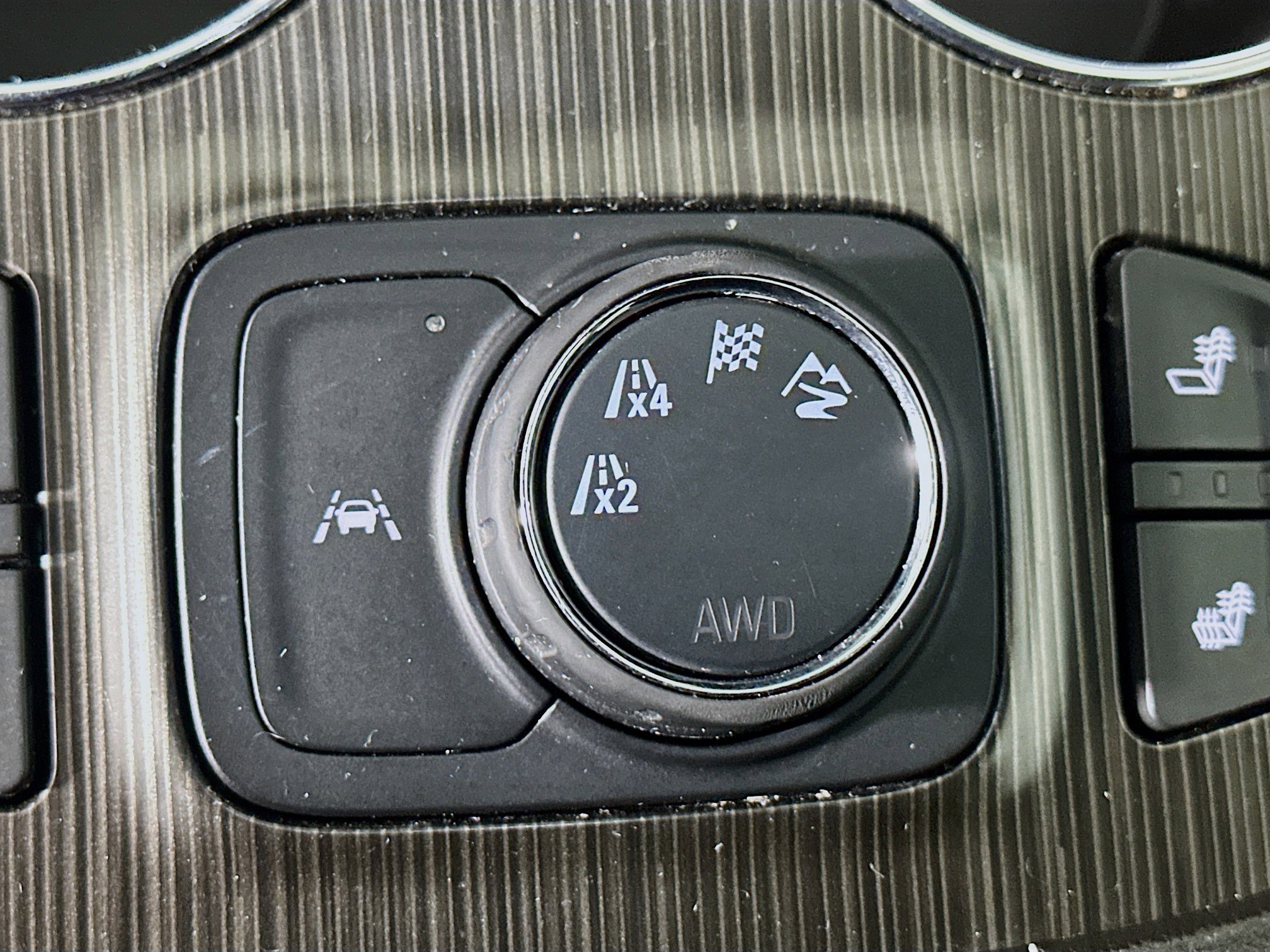 Used 2023 GMC Acadia SLT image 26