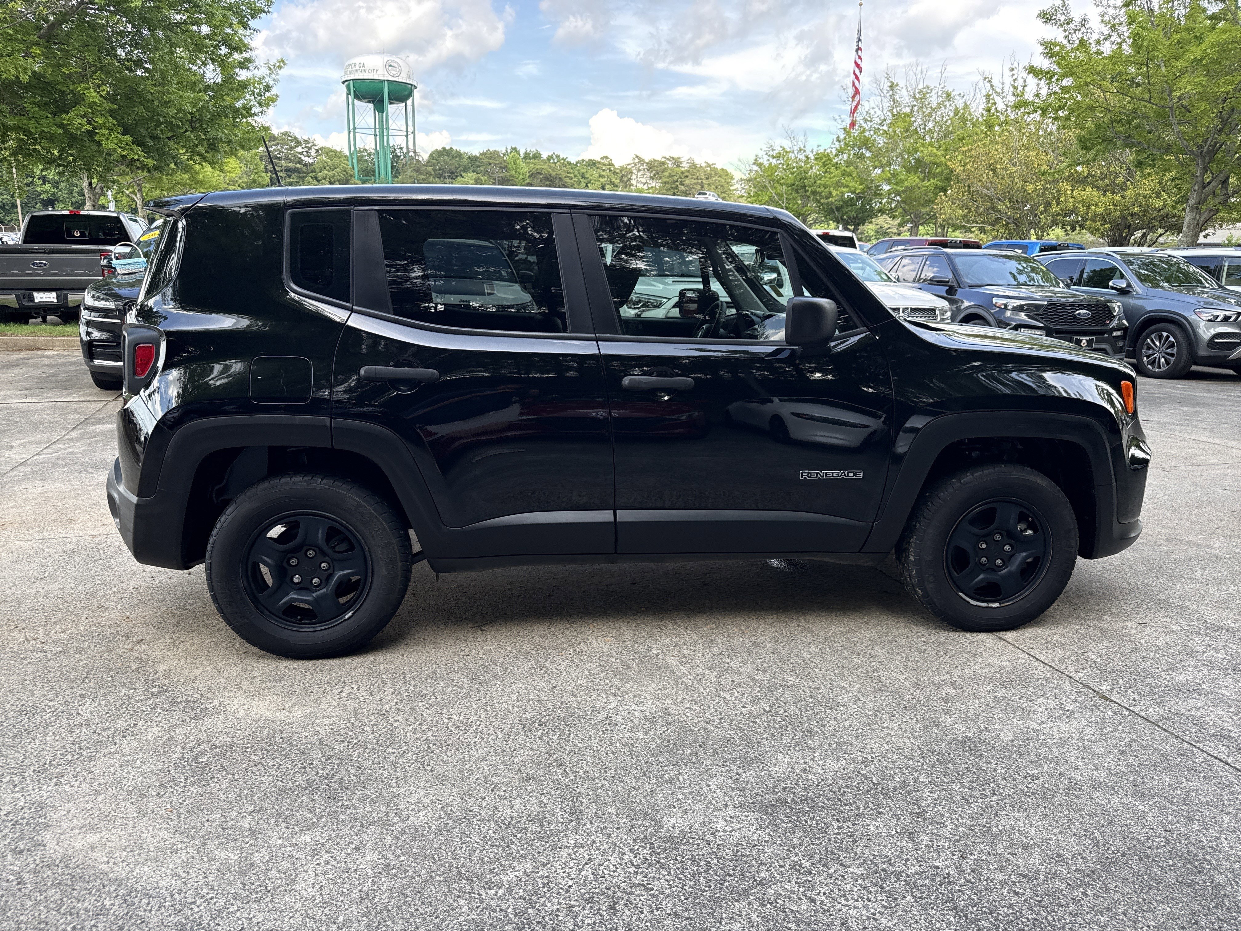 Used 2019 Jeep Renegade Sport w/ UConnect 7.0 Group AWD/4WD image 8
