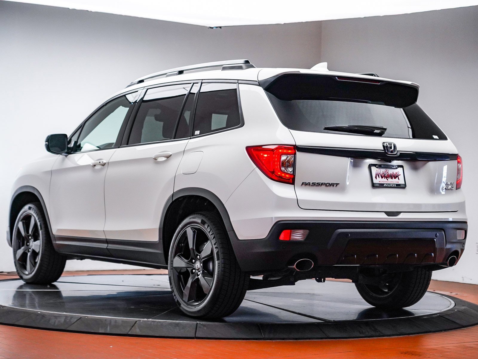 Used 2019 Honda Passport Elite image 7