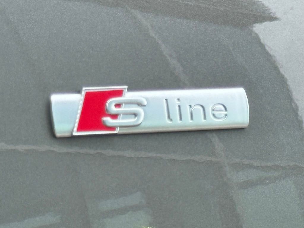 Used 2020 Audi Q3 2.0T Premium w/ Convenience Package image 33