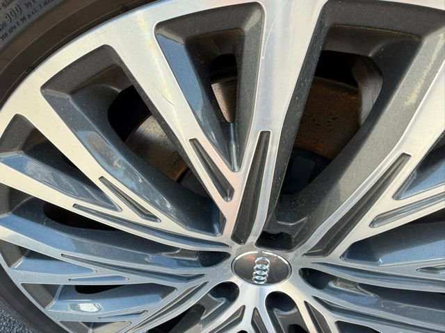 Used 2020 Audi A8 L 3.0T w/ Executive Package image 25
