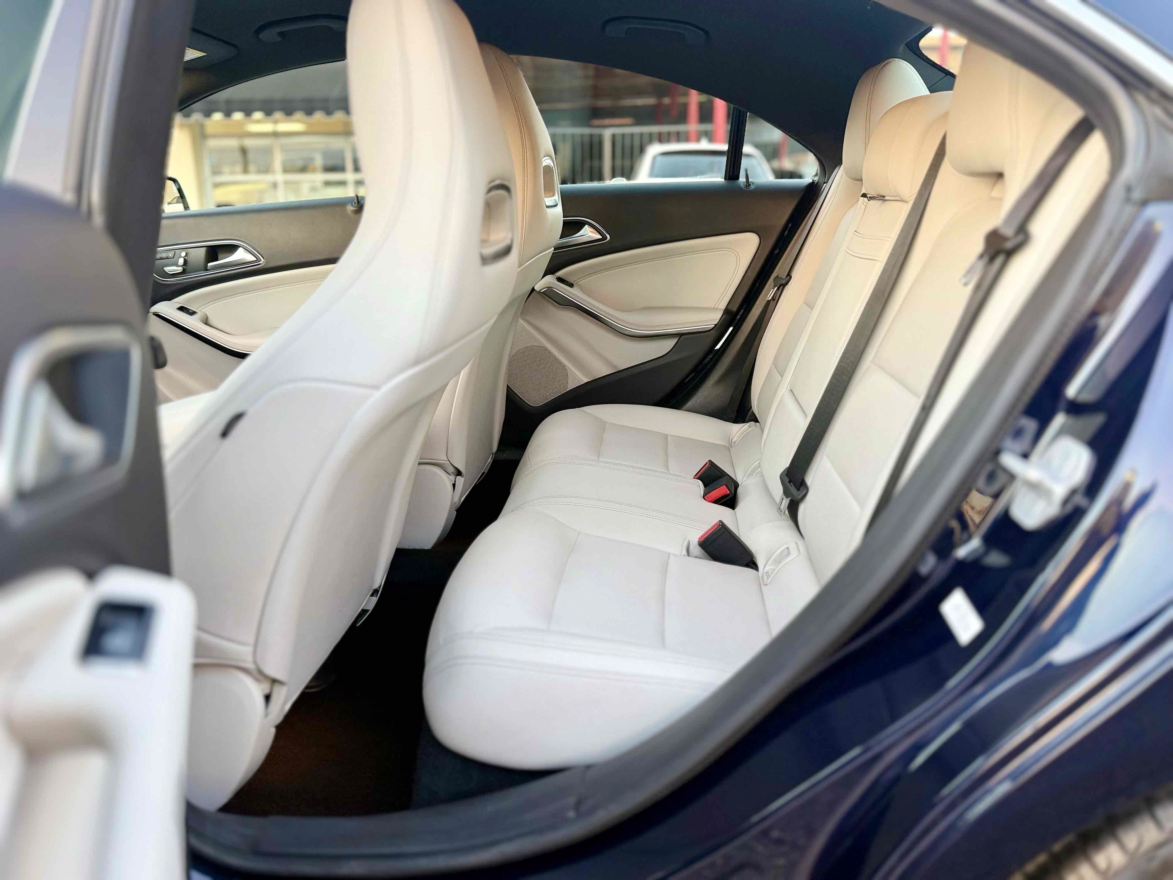 Used 2018 Mercedes-Benz CLA 250 image 25