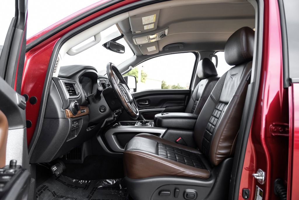 Used 2019 Nissan Titan Platinum Reserve w/ Platinum Utility Package AWD/4WD image 3