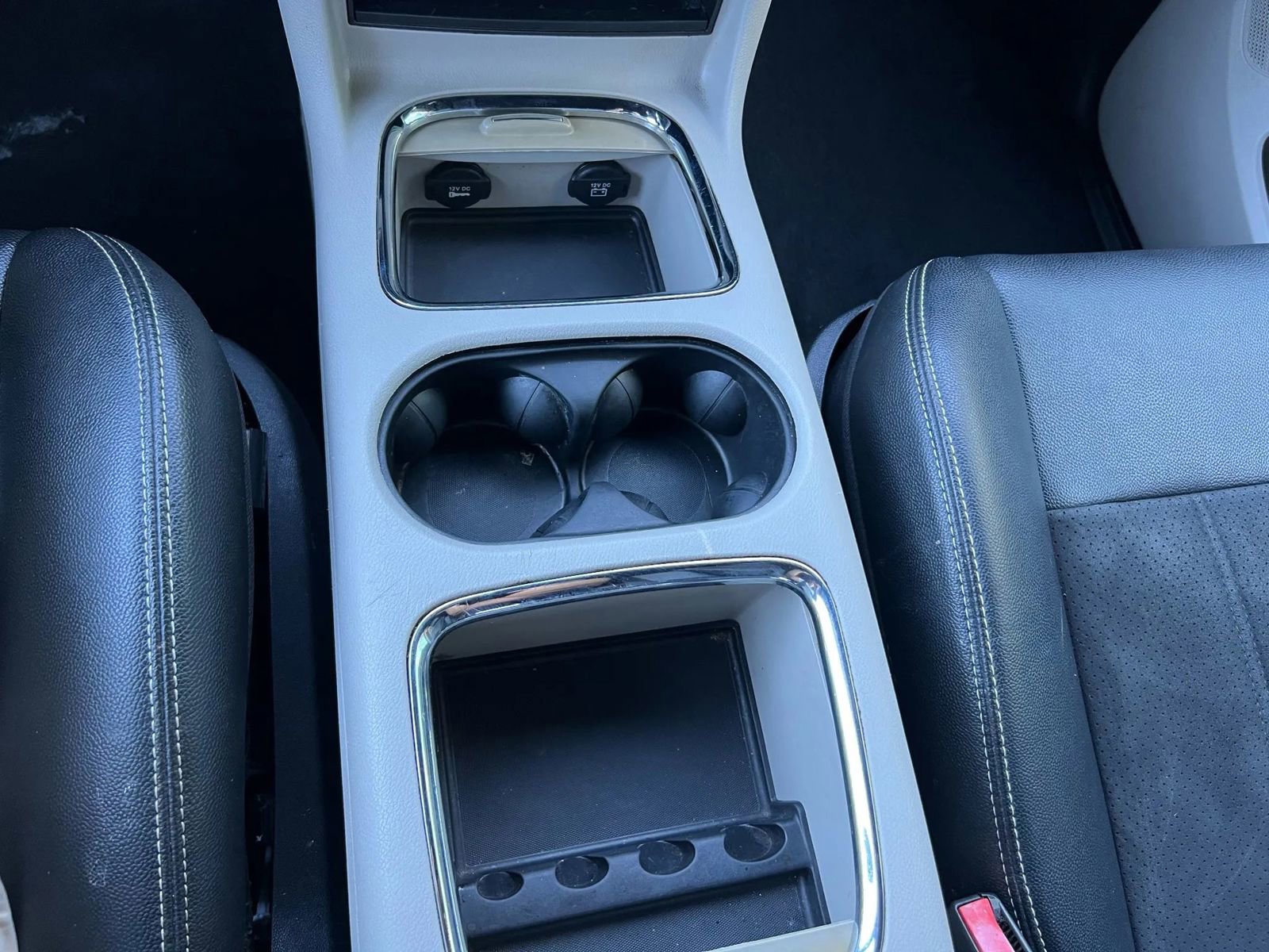 Used 2019 Dodge Grand Caravan SXT image 23