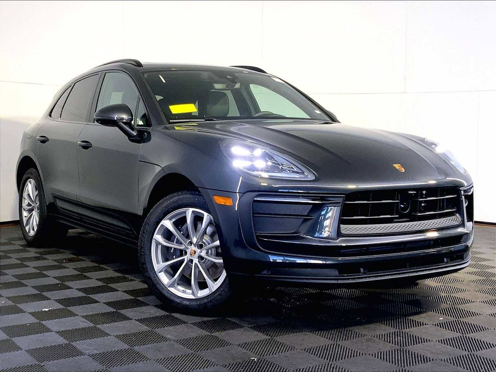 New 2026 Porsche Macan AWD/4WD image 9