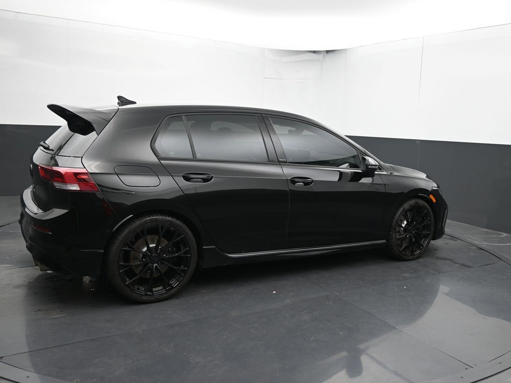 Used 2025 Volkswagen Golf R Black Edition image 17