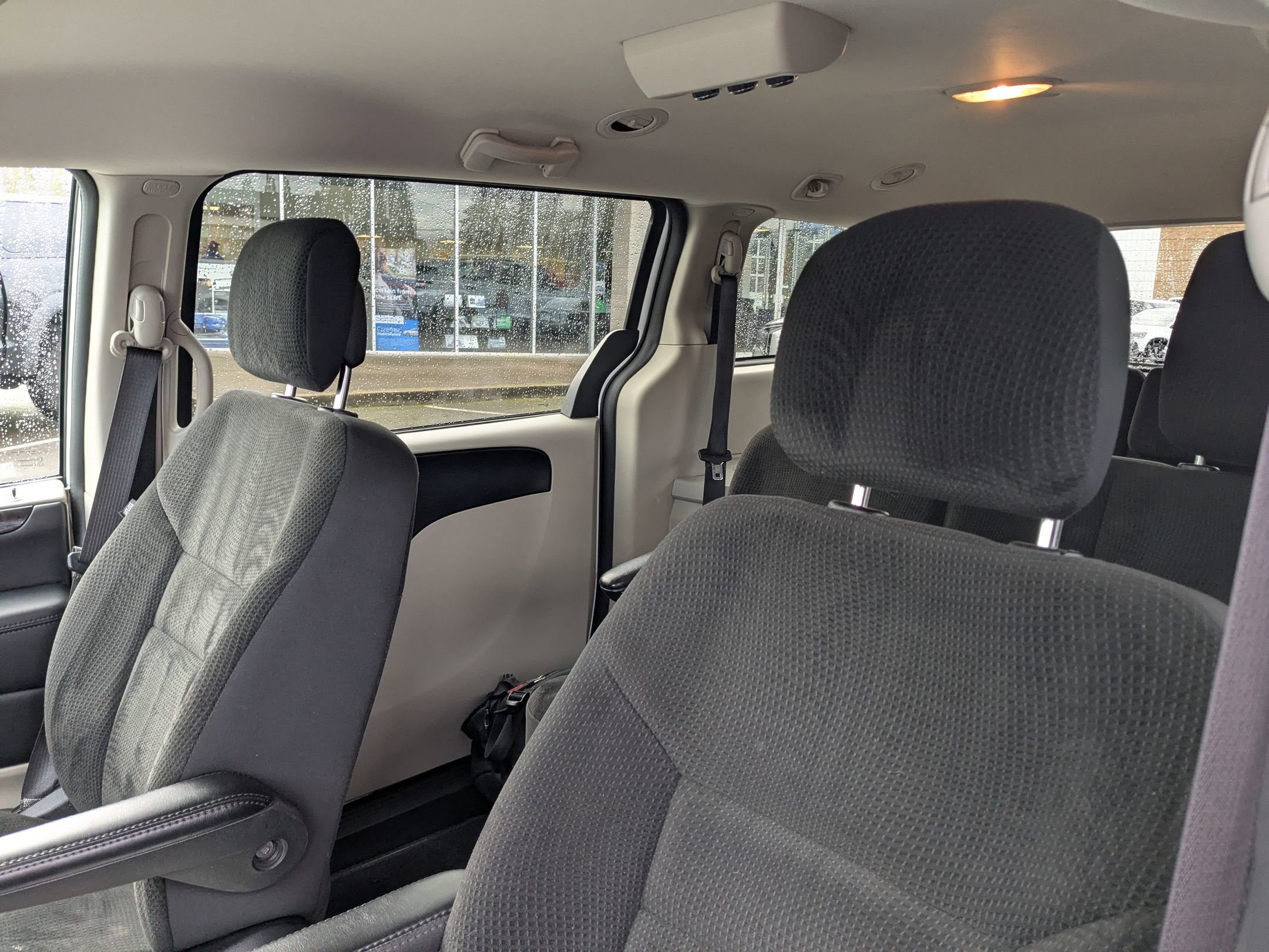 Used 2019 Dodge Grand Caravan SE image 21
