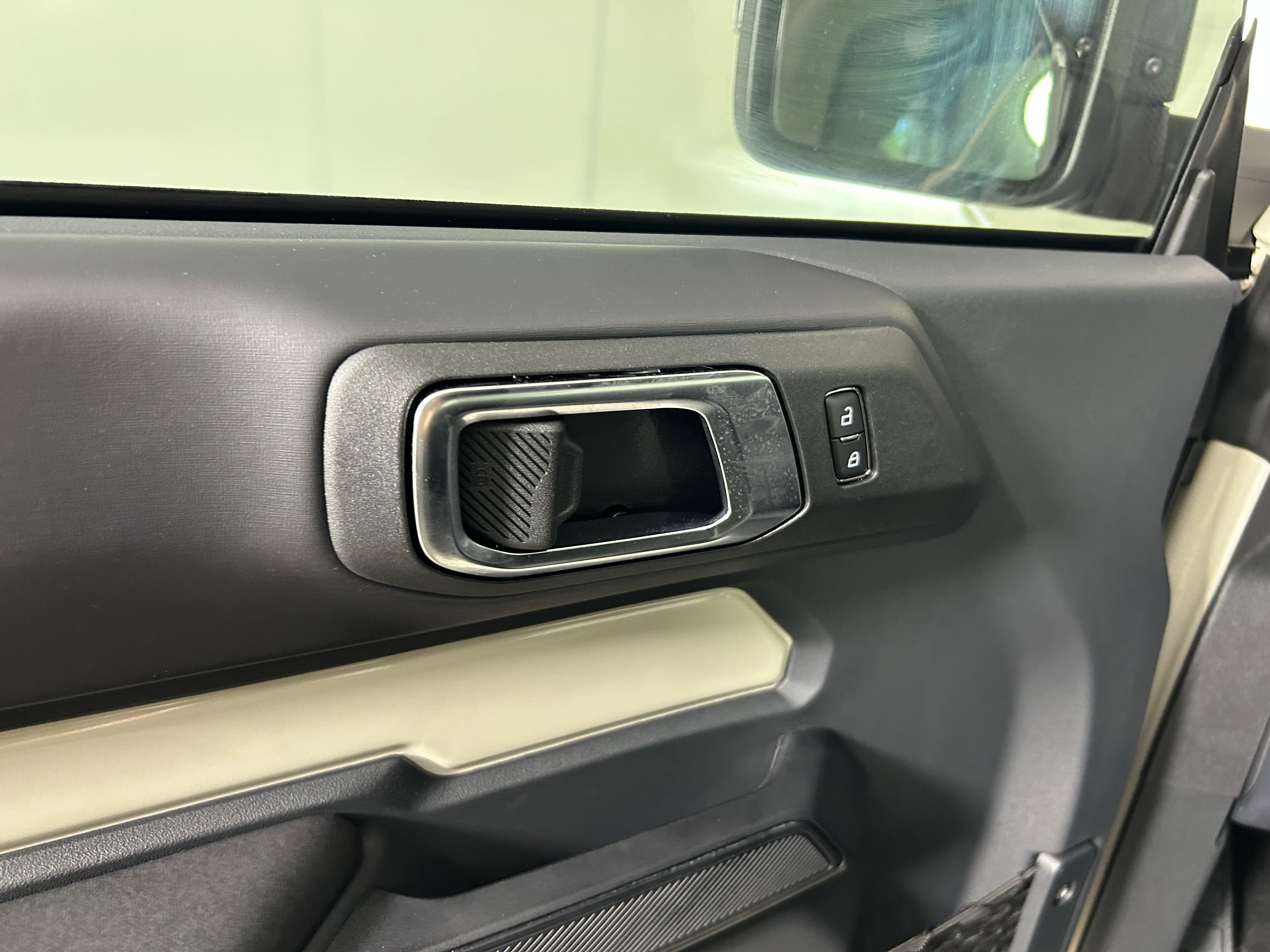 New 2025 Ford Bronco Badlands image 17