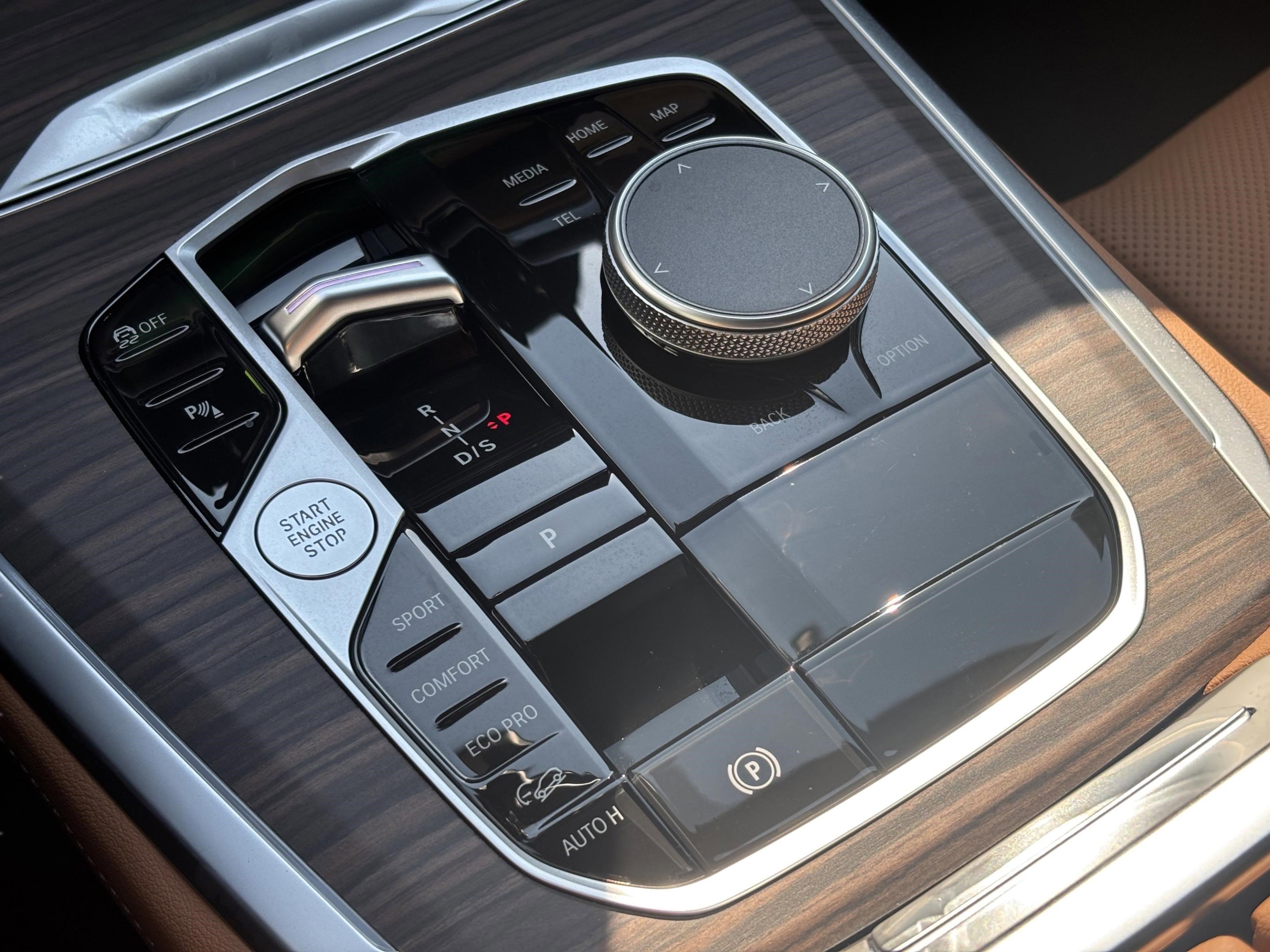 Used 2026 BMW X5 xDrive40i w/ Climate Comfort Package image 29