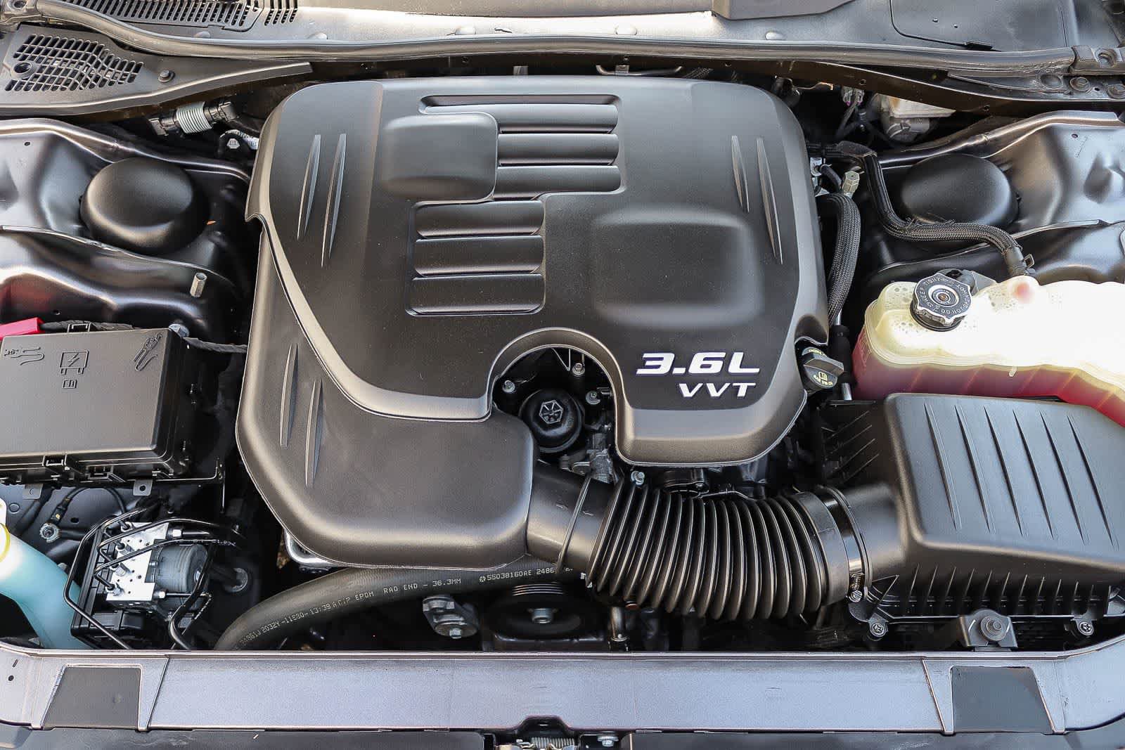 Used 2022 Dodge Challenger SXT RWD image 26