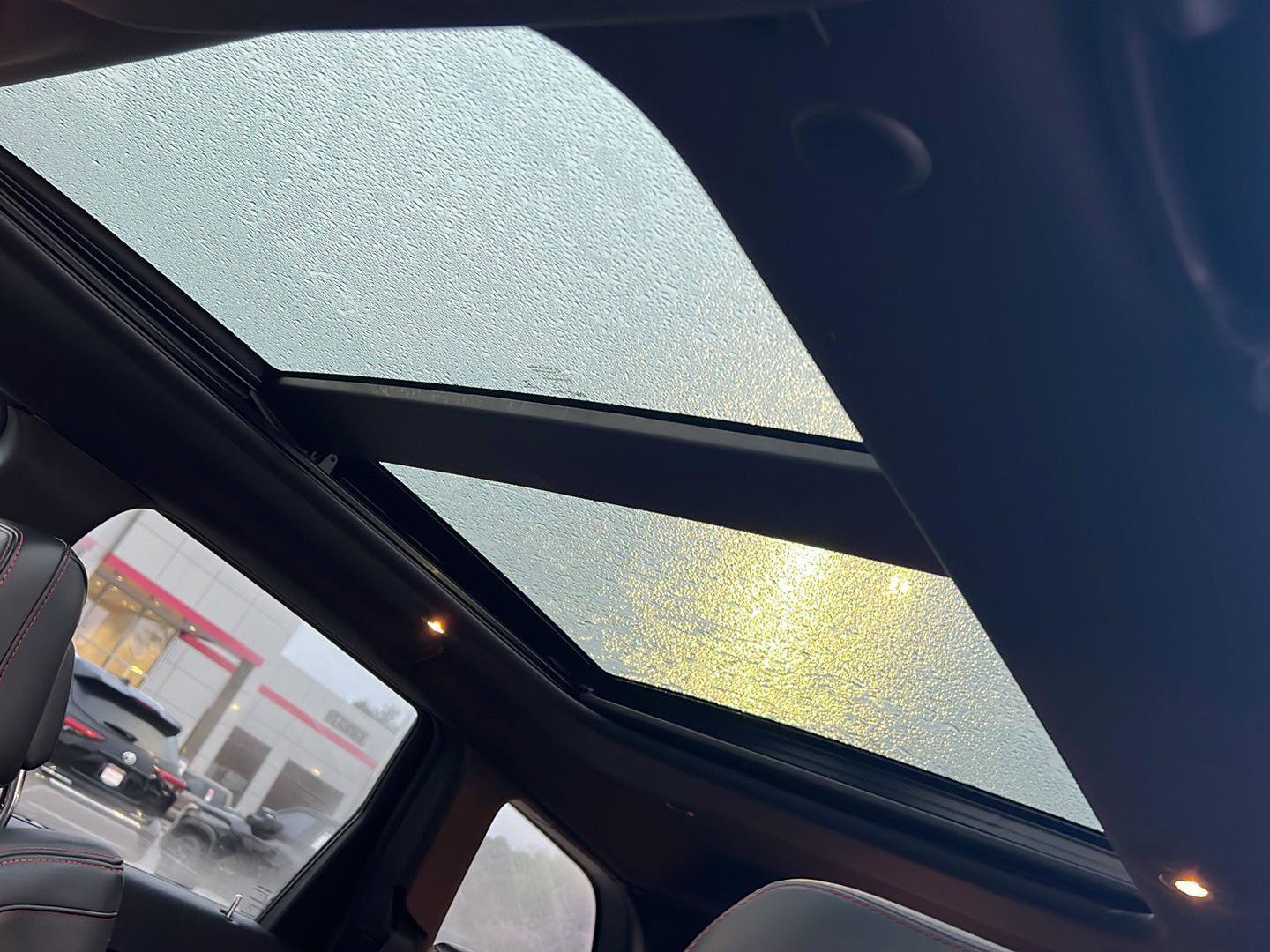 Used 2021 Jeep Grand Cherokee Trailhawk w/ Trailhawk Luxury Group image 36