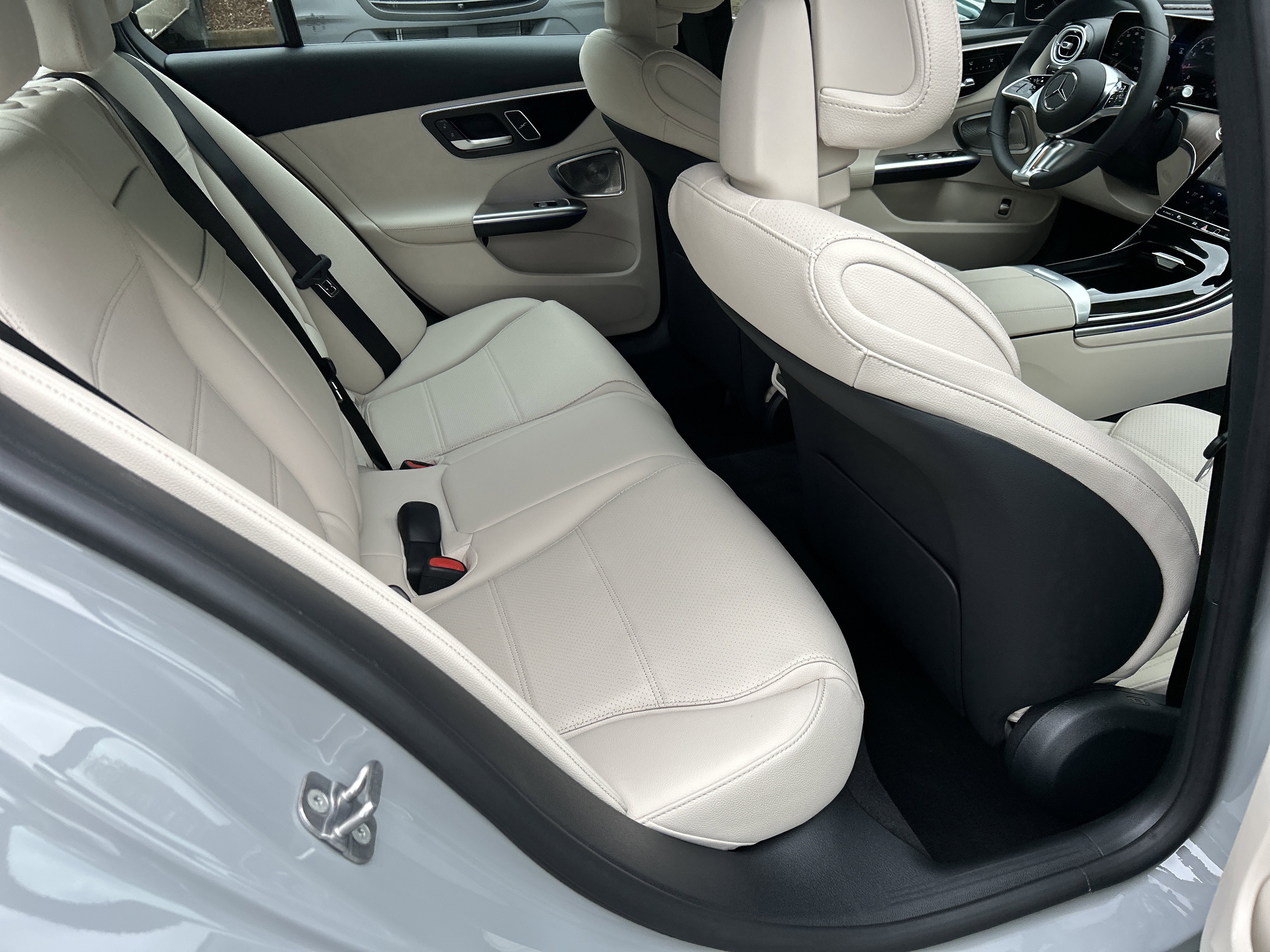 New 2026 Mercedes-Benz C 300 Sedan image 39