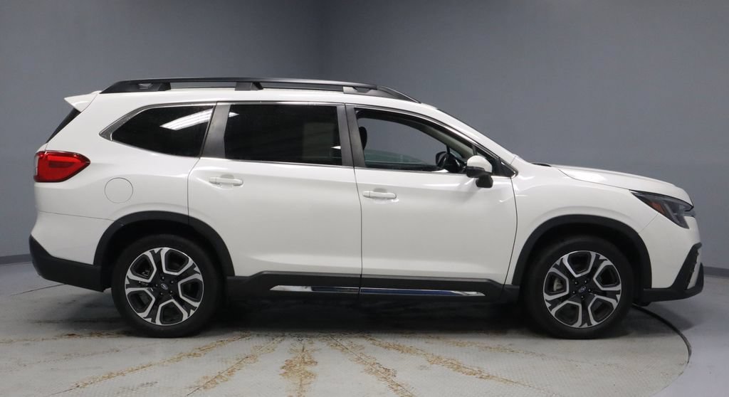 Used 2023 Subaru Ascent Limited AWD/4WD image 13