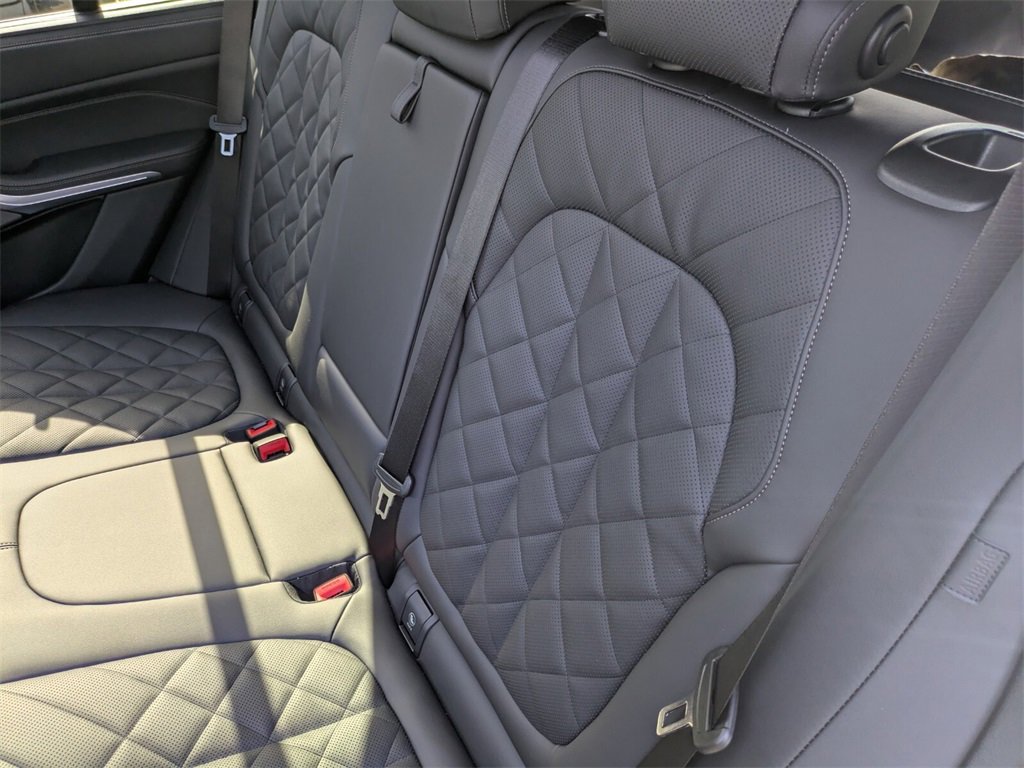 New 2026 BMW X5 sDrive40i w/ M Sport Package image 8