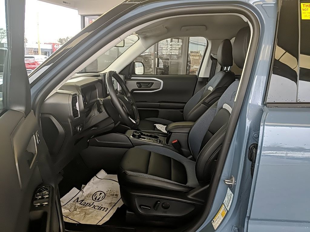 Used 2025 Ford Bronco Sport Outer Banks w/ Outer Banks Tech Package+ image 11