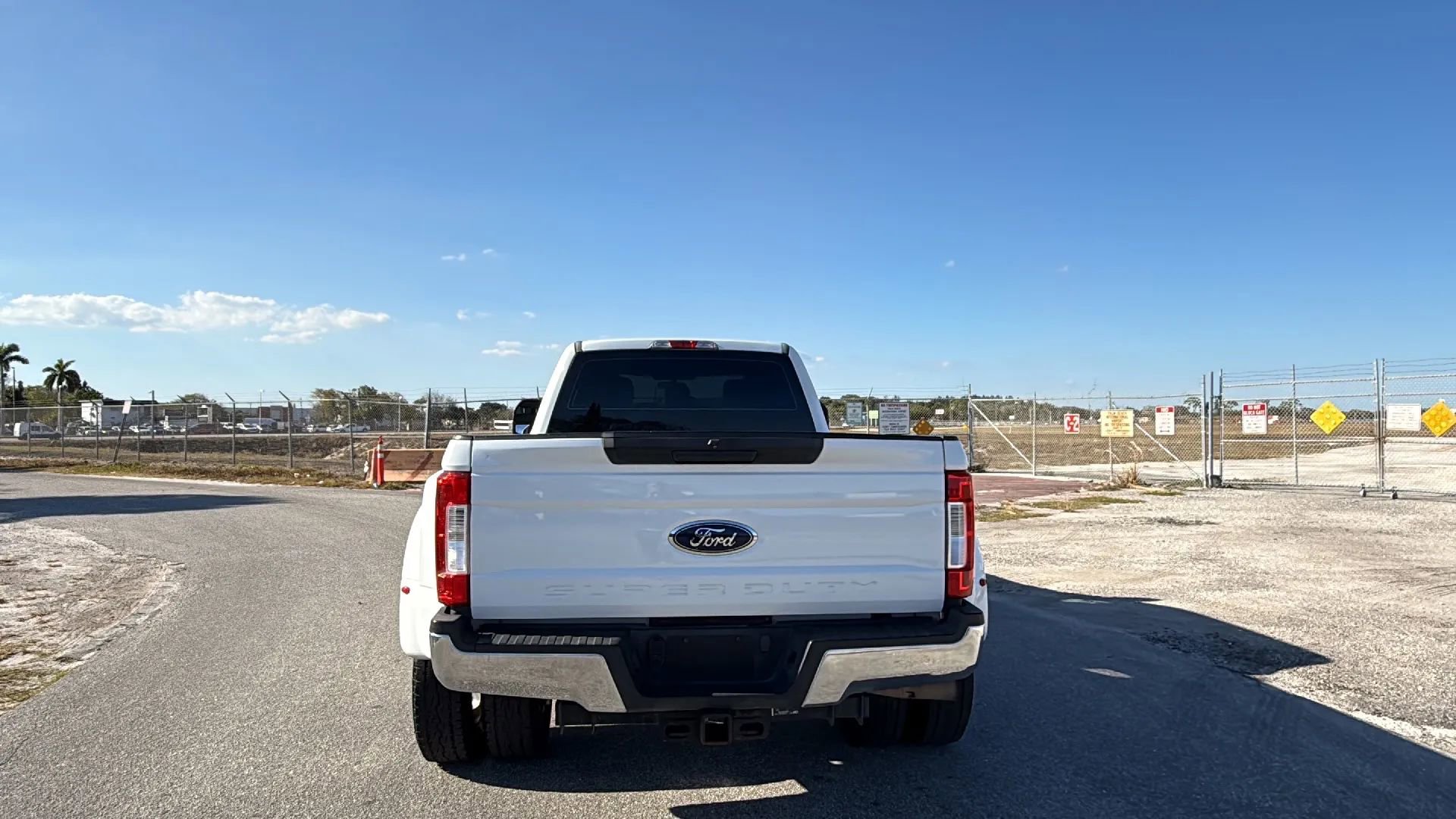 Used 2017 Ford F350 XL w/ Power Equipment Group AWD/4WD image 5