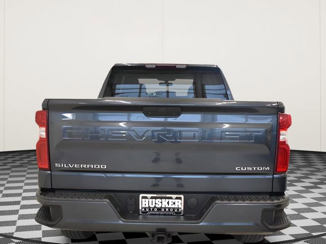 Used 2020 Chevrolet Silverado 1500 Custom w/ Custom Value Package AWD/4WD image 11