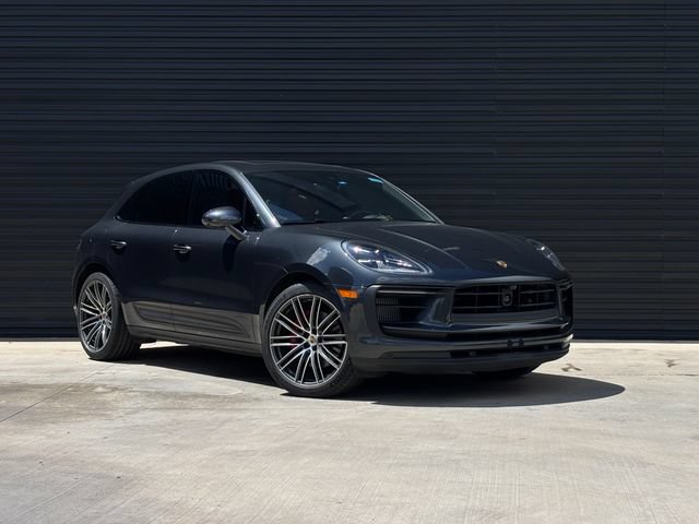 Certified 2025 Porsche Macan S AWD/4WD image 9
