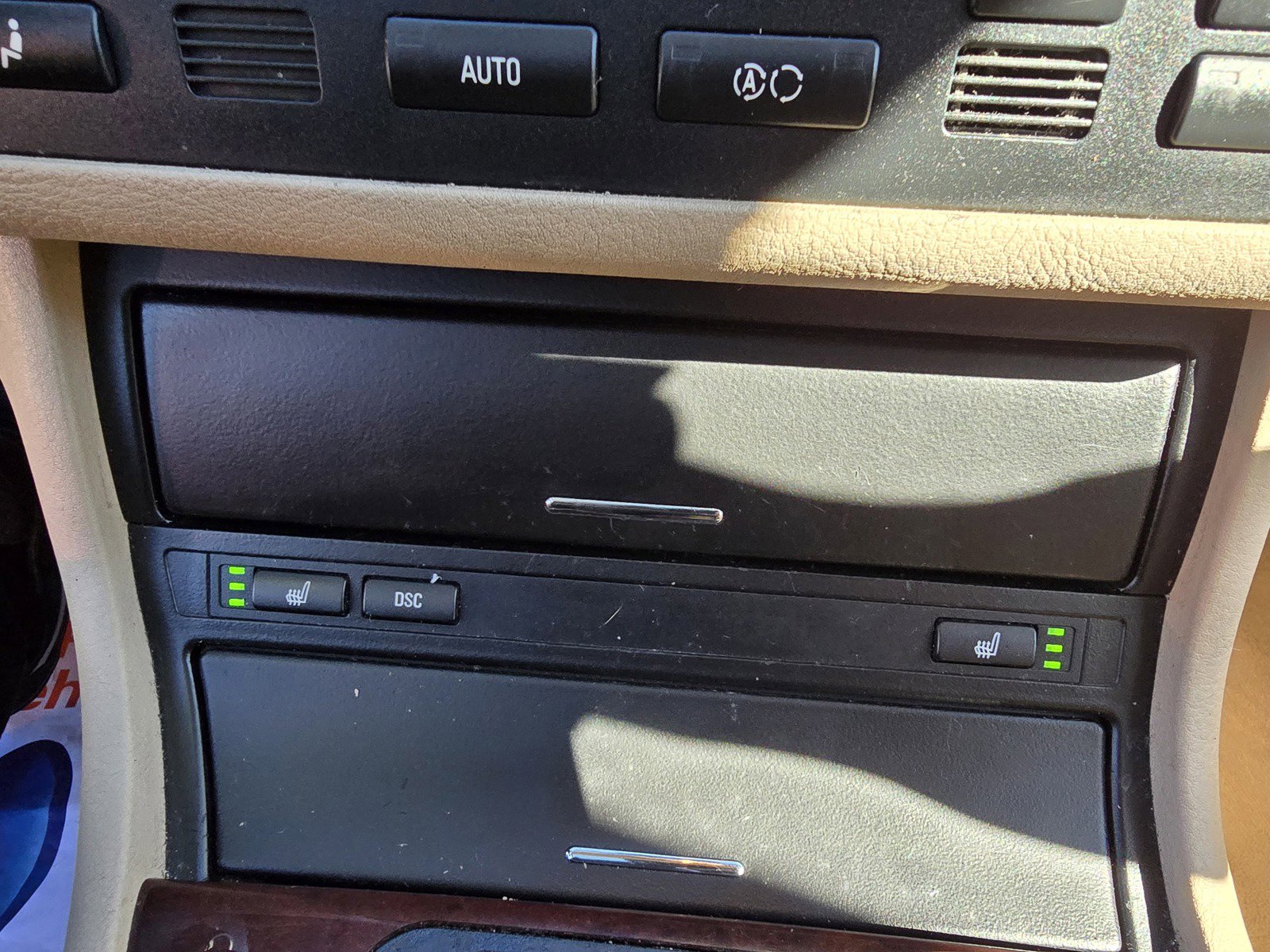 Used 2004 BMW 325i Sedan image 26