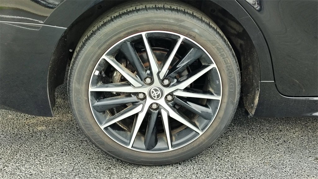 Used 2023 Toyota Camry SE image 29