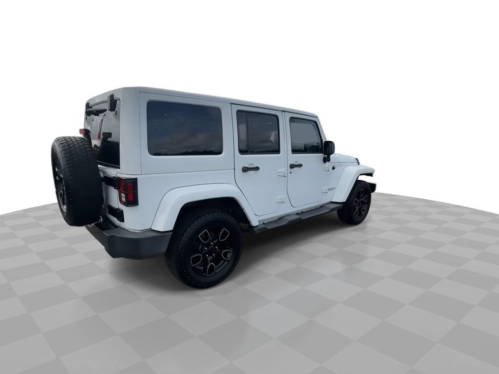 Used 2017 Jeep Wrangler Unlimited Sahara AWD/4WD image 8