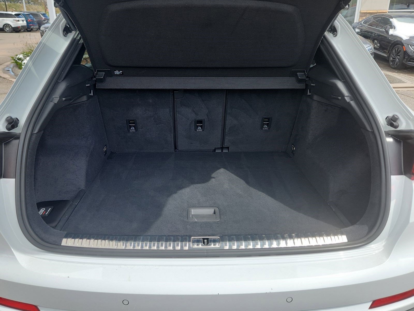 Used 2024 Audi Q3 2.0T Premium Plus w/ Premium Plus Package image 30