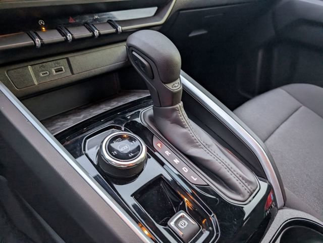 Used 2024 Chevrolet Colorado Trail Boss w/ Advanced Trailering Package image 24