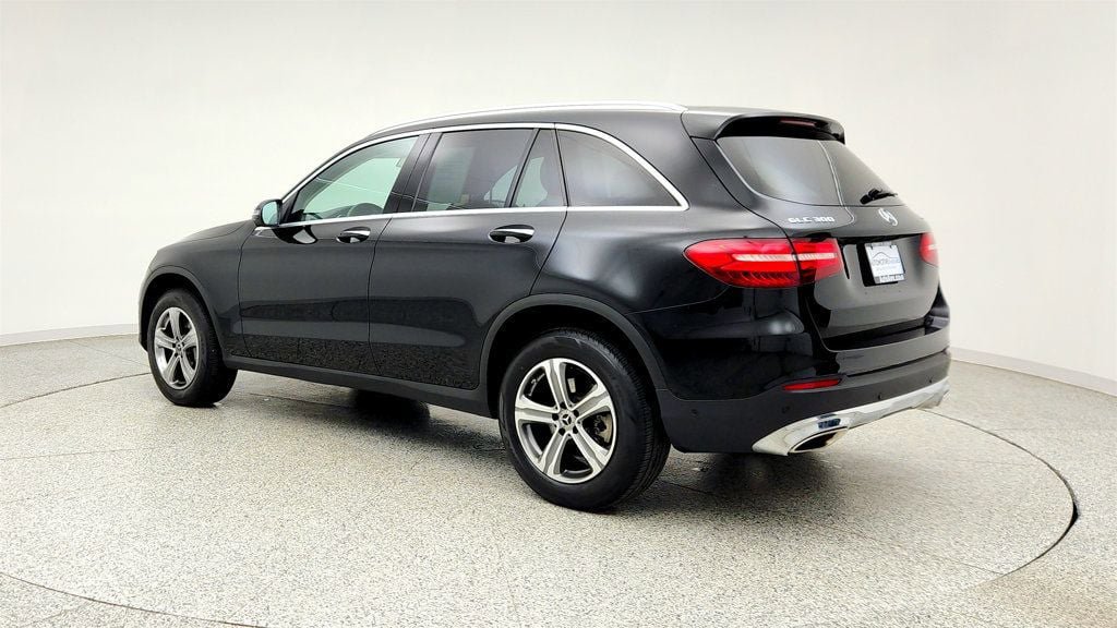 Used 2018 Mercedes-Benz GLC 300 4MATIC image 7