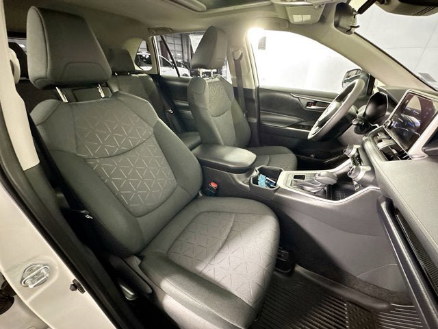 Used 2025 Toyota RAV4 XLE w/ Convenience Package image 23