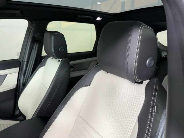 New 2026 Land Rover Discovery Sport Landmark AWD/4WD image 14