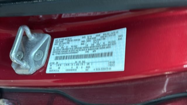 Used 2018 Ford Escape SE FWD image 32