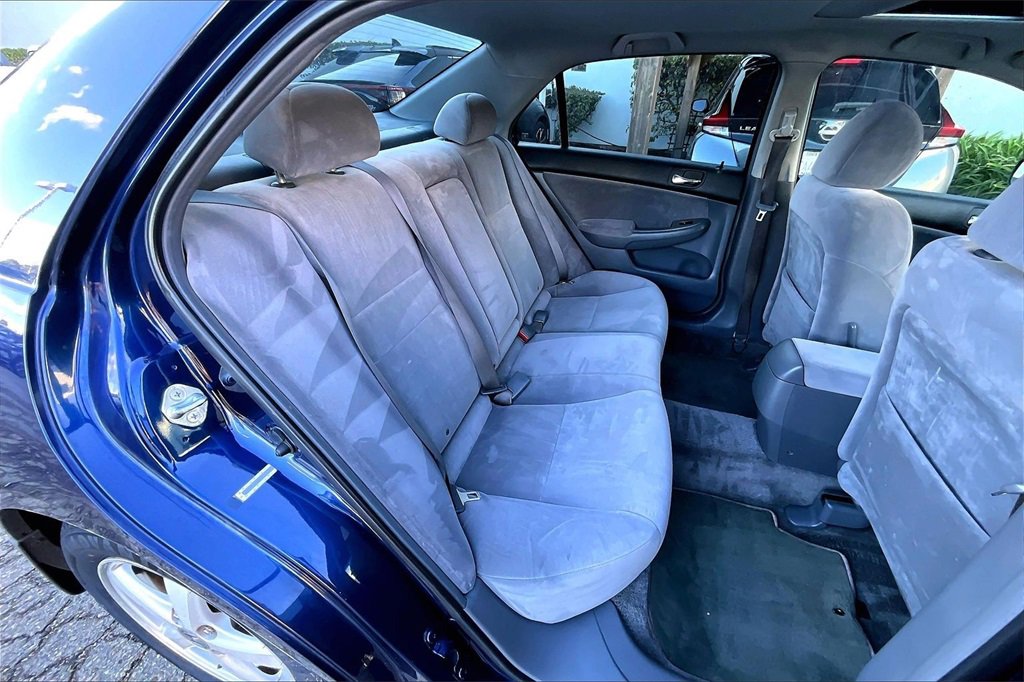 Used 2004 Honda Accord EX image 25