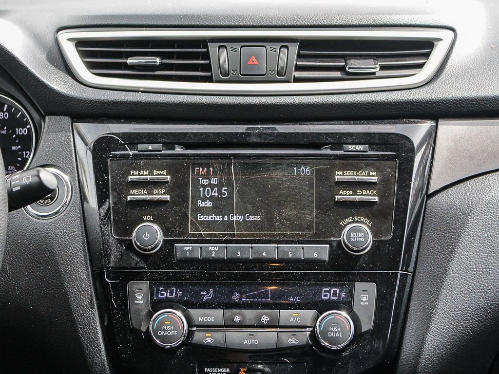 Used 2014 Nissan Rogue SV w/ SV Family Package image 16