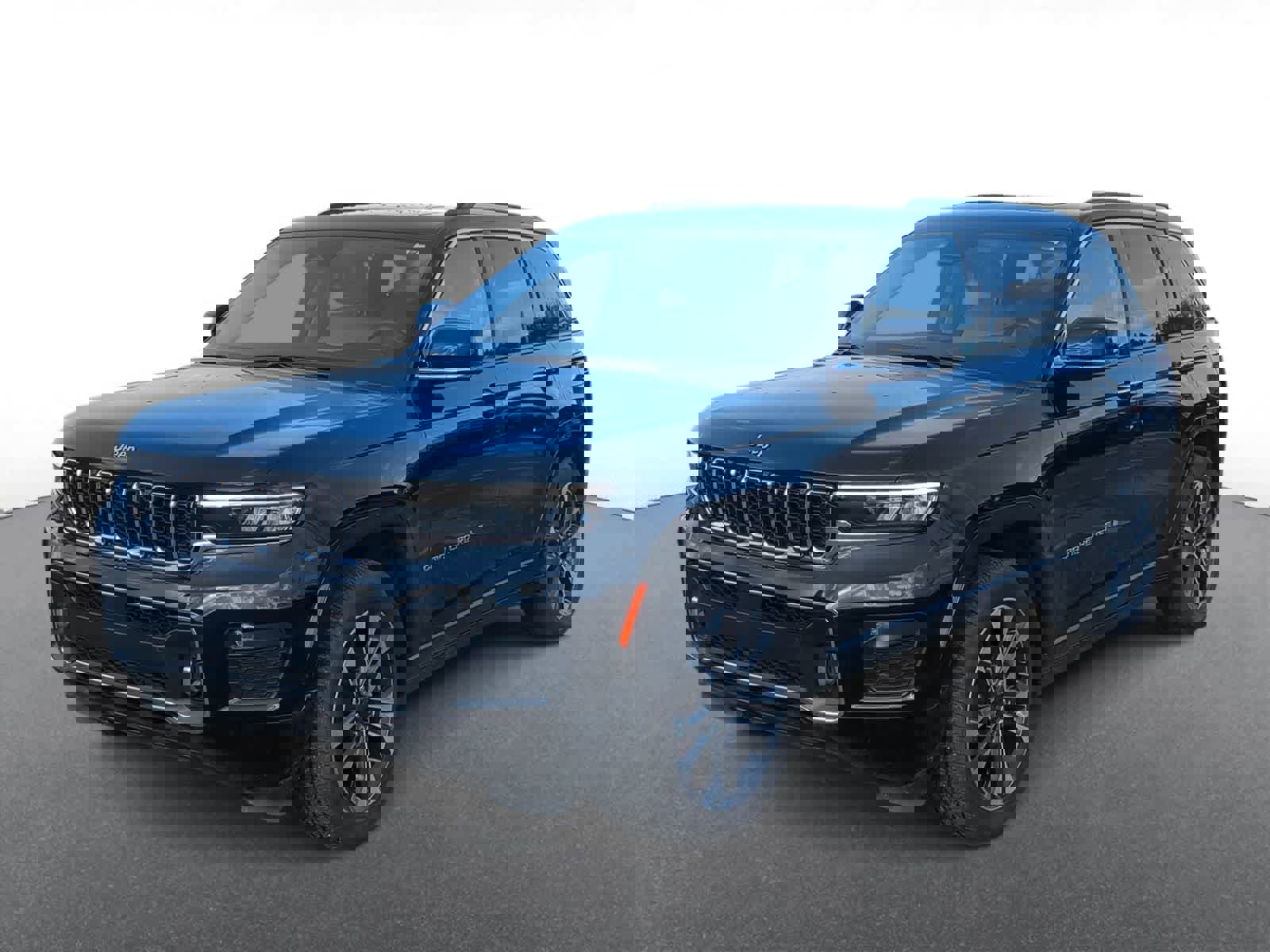 Certified 2023 Jeep Grand Cherokee Overland w/ Luxury Tech Group IV image 4