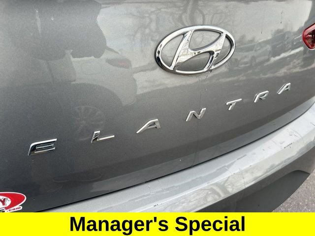Used 2019 Hyundai Elantra SE image 43