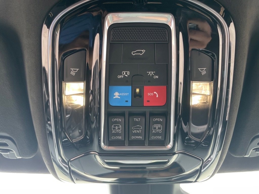 Used 2022 Jeep Grand Wagoneer Series II image 17