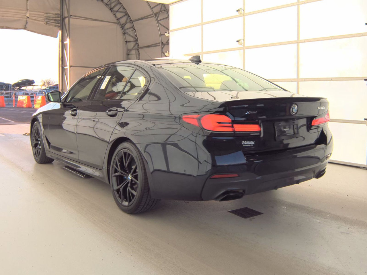 Used 2023 BMW 540i xDrive w/ M Sport Package image 4