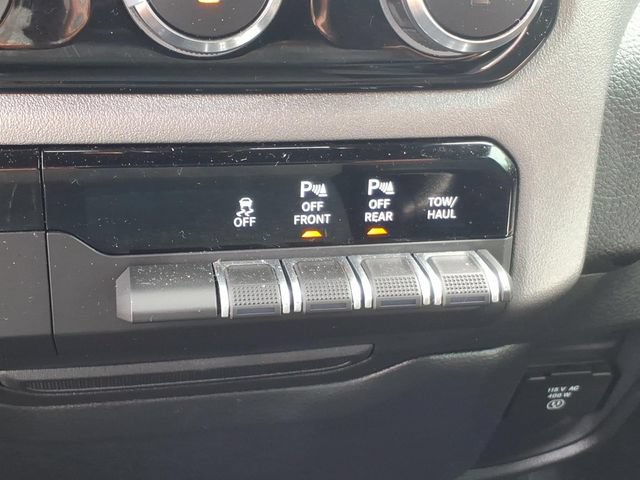 Used 2025 RAM 1500 Big Horn AWD/4WD image 9