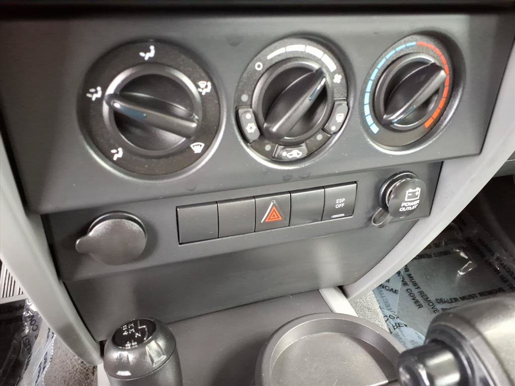 Used 2008 Jeep Wrangler X AWD/4WD image 12