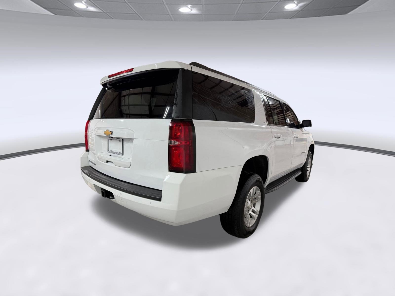 Used 2019 Chevrolet Suburban LT image 8