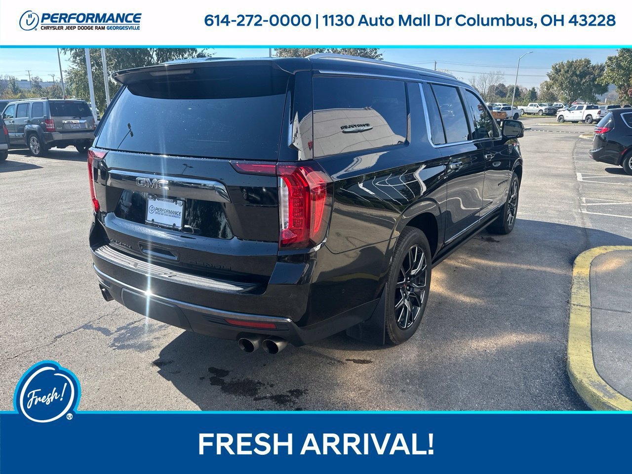Used 2024 GMC Yukon XL Denali Ultimate AWD/4WD image 4