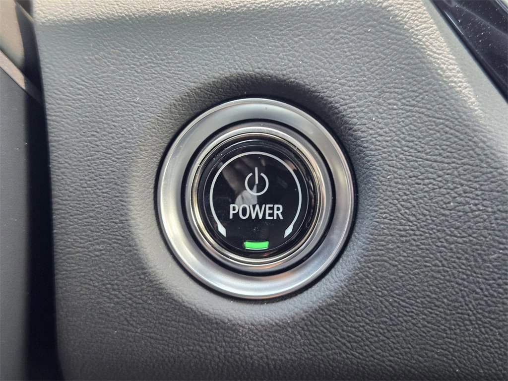 New 2025 Cadillac Lyriq Luxury image 22