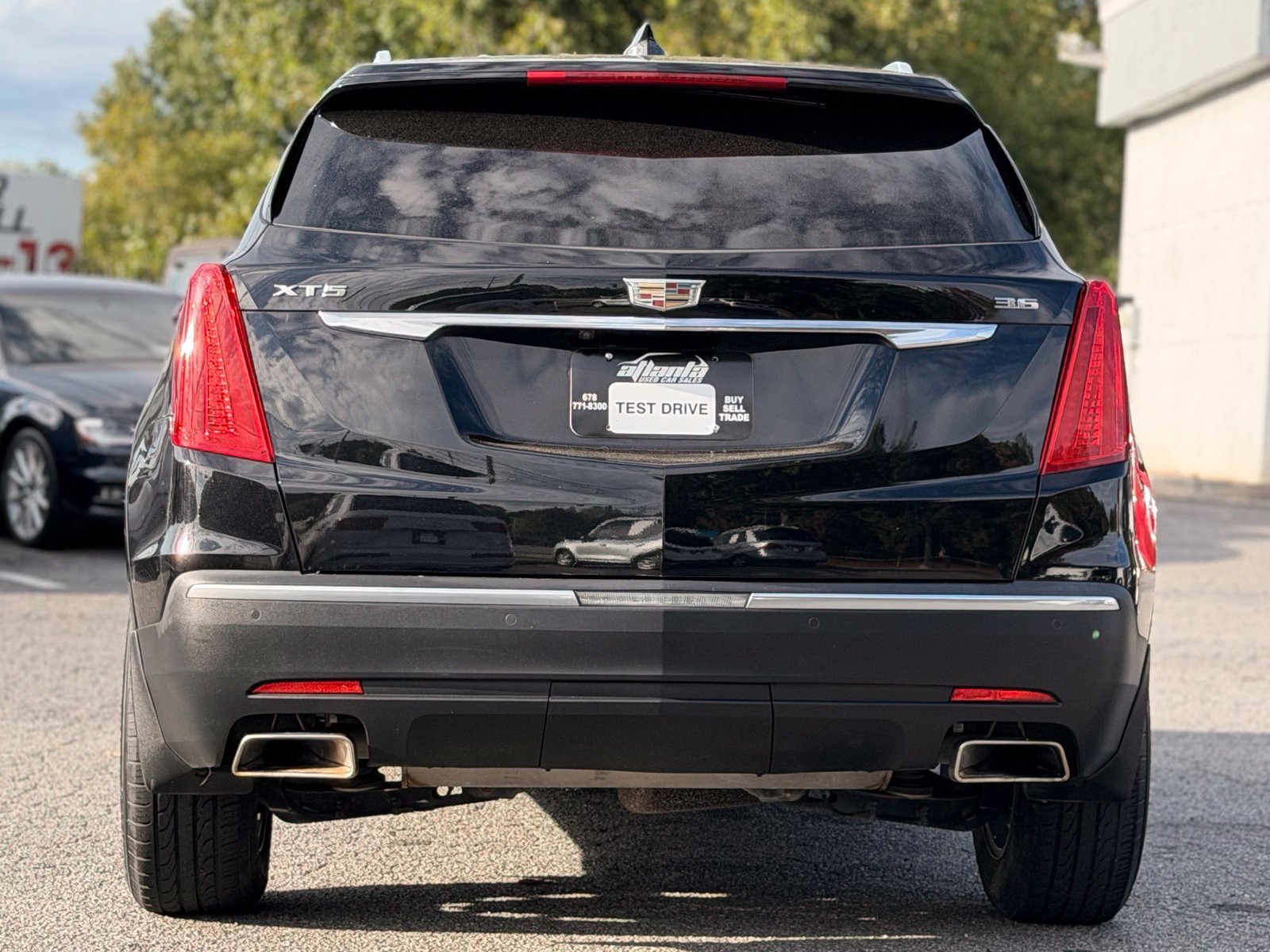 Used 2018 Cadillac XT5 Luxury w/ Driver Awareness Package FWD image 4